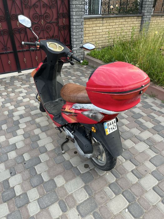 Скутер Phoenix Skymoto