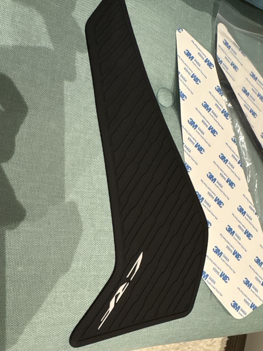 Honda Africa Twin proteções depósito