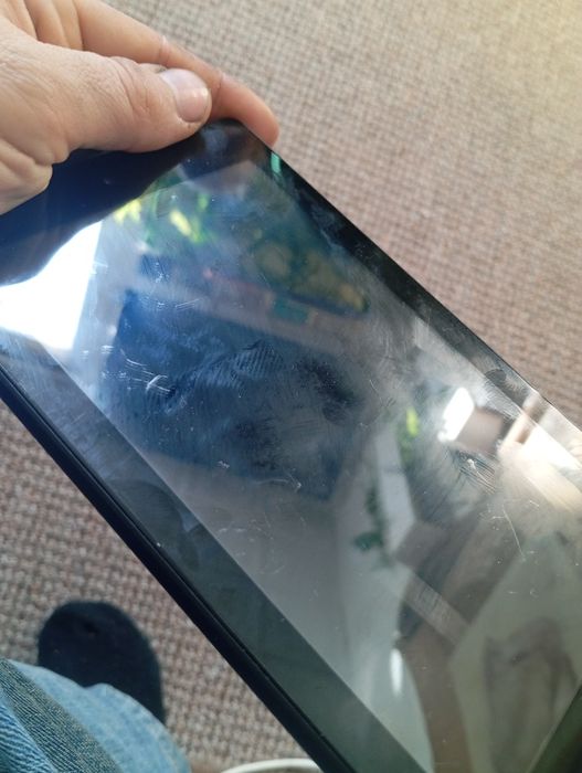 Zestaw 2 tablety Huawei i Amazon