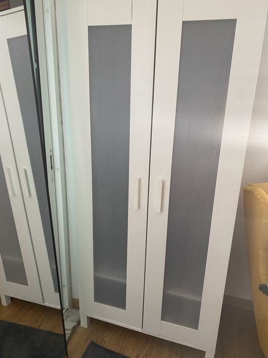 Roupeiro Ikea brimnes