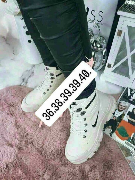 Buty damskie sportowe