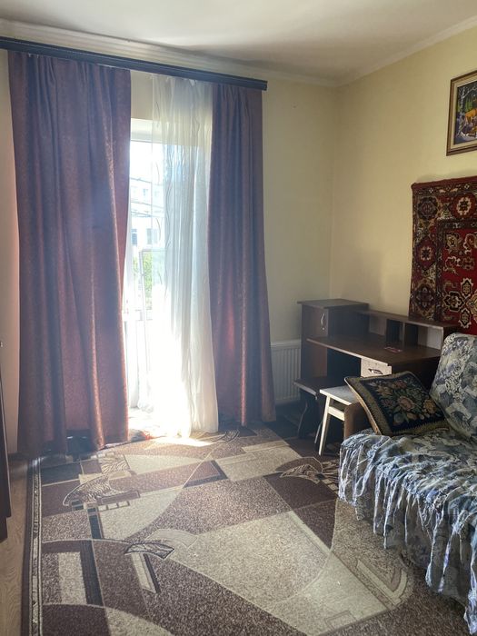 Здається кімната