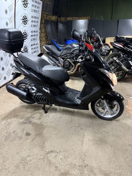 Японський максіскутер Yamaha magesty 155 кубів з Японії