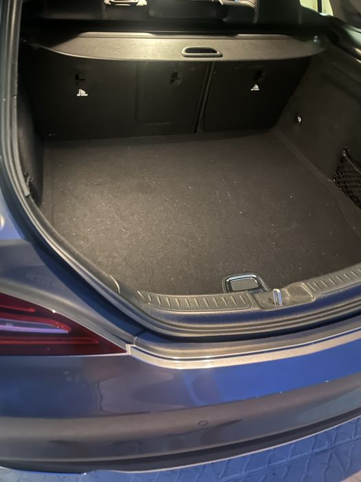 Mercedes-Benz CLA 200d - caixa manual