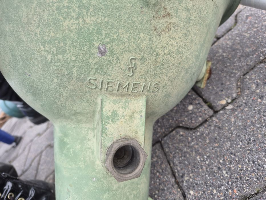 Lampa industrialny Siemens. Lampa stojak loft.