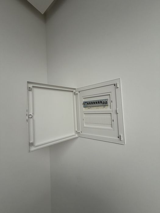 Eletricista profissional e serviços