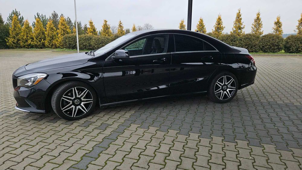 Mercedes-Benz CLA 250