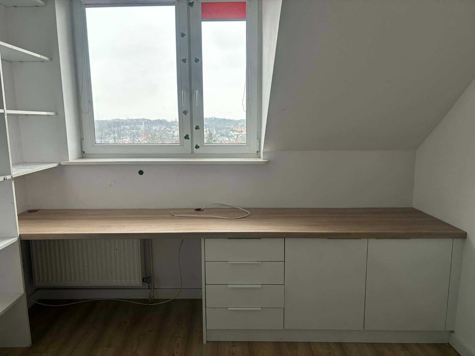 komplety mebli/półki/szafki