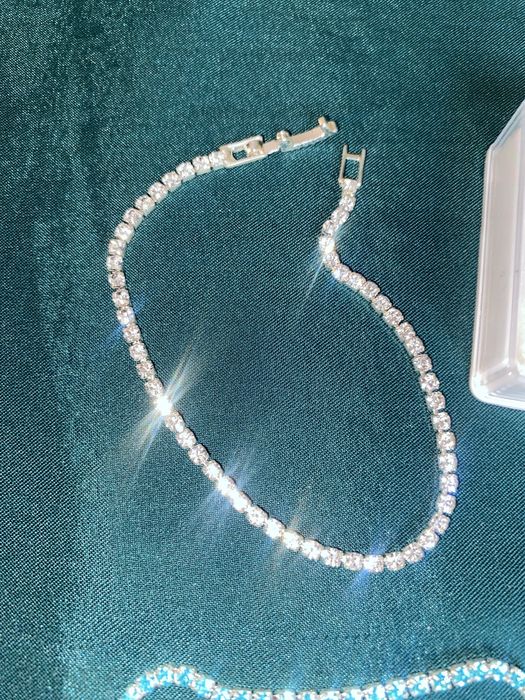 Новий набір браслетів на руку