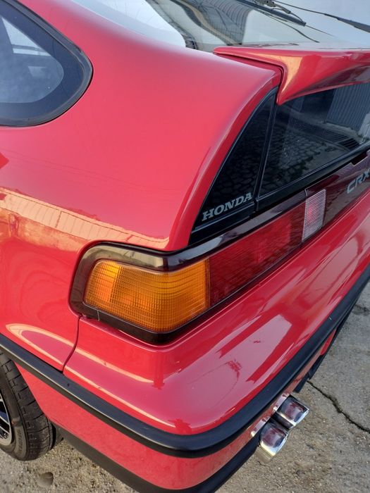 Honda CRX de 1990 todo original.