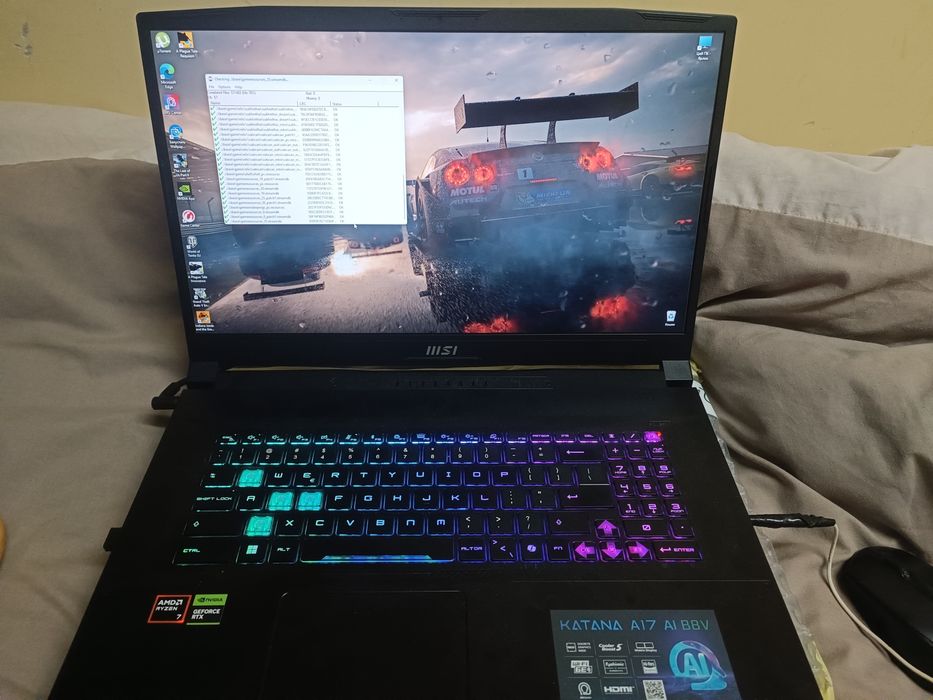 Ноутбук MSI Katana A17 AI 17,3" AMD Ryzen 7 16 ГБ / 1000 ГБ GEFORCE RT