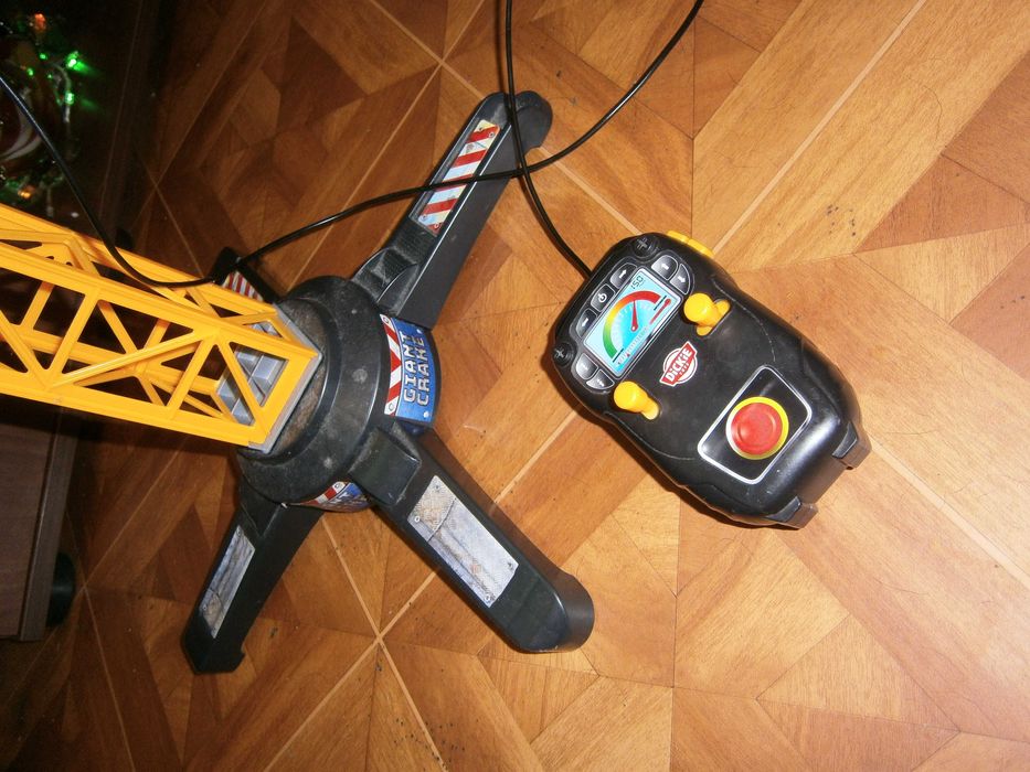 Игрушка подъемный кран детский