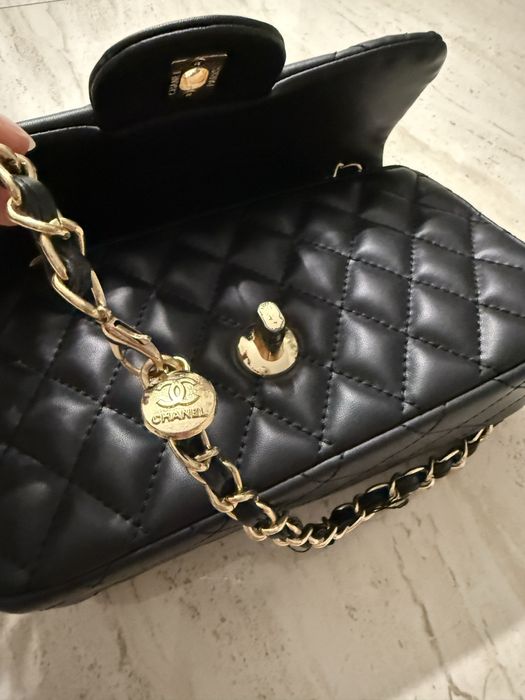 Torebka na ramie z lańcuszkiem