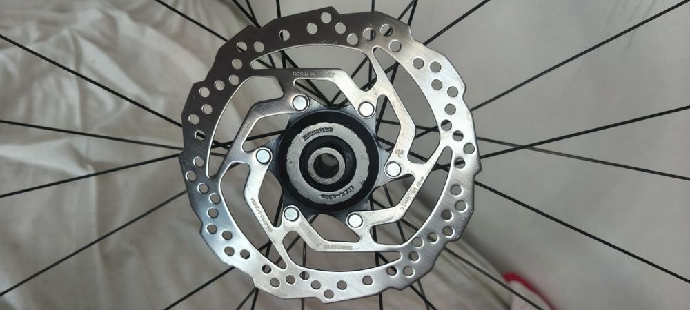 Conjunto de Rodas DT Swiss G 1800 SPLINE 25 Gravel + Pneus + Cassete + Discos + Saco SWIFT