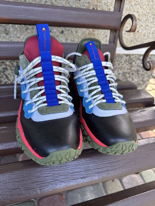 Взуття чоловіче.