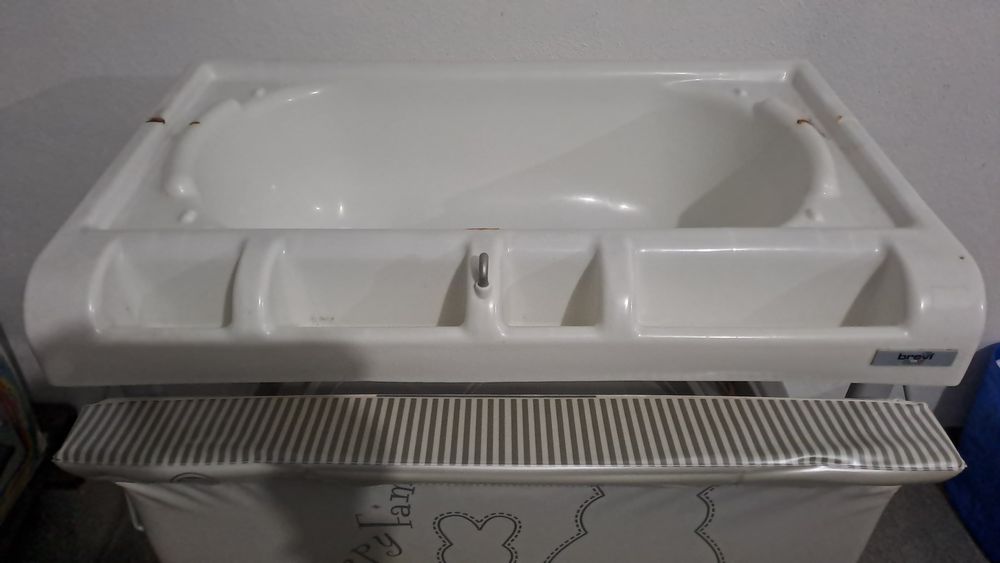 Banheira e trocador baby Brevi