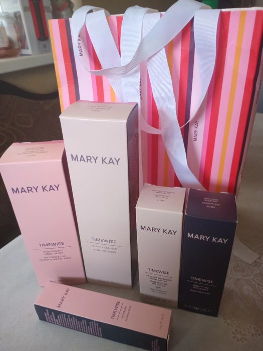 50% знижки Чарівний набір TimeWise Мері Кей Mary Kay