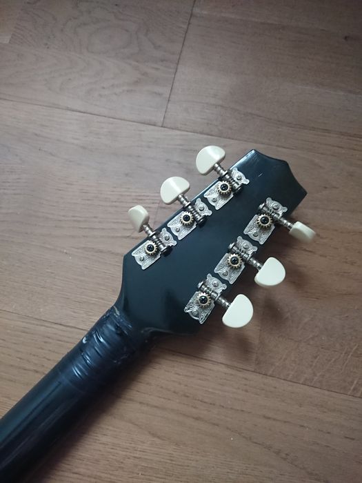 Гітара з чохлом, ще одна є в моїх оголошеннях