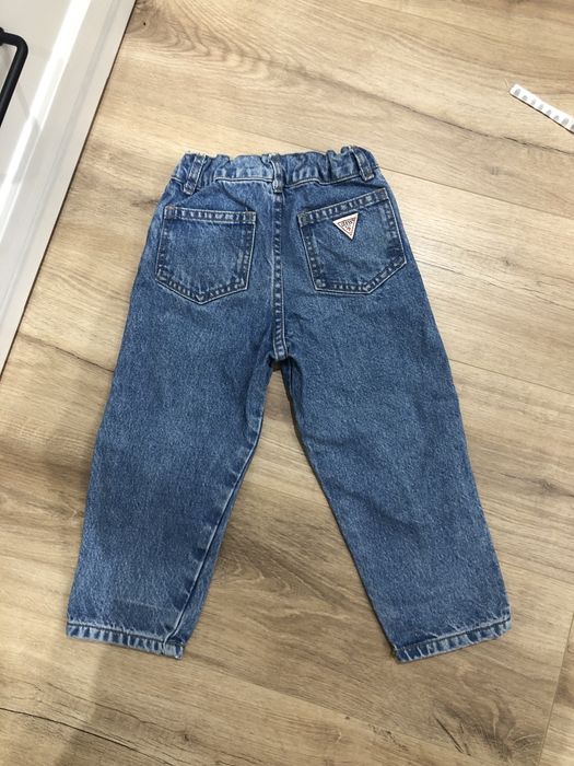 Джинси guess на дівчинку 3 роки