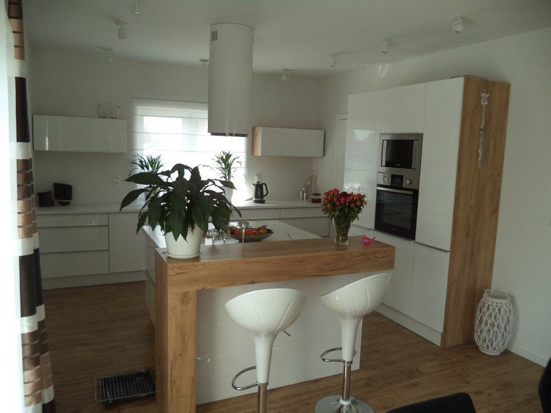 Meble kuchenne, szafy wnękowe, meble łazienkowe