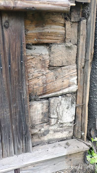 Sprzedam drewniany dom. Do rozbiórki. Możliwość usługi przeniesienia.