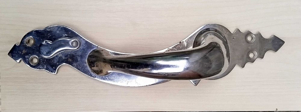 Дверная ручка хром ретро