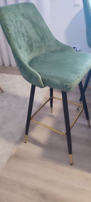 Conjunto de 3 bancos altos verdes