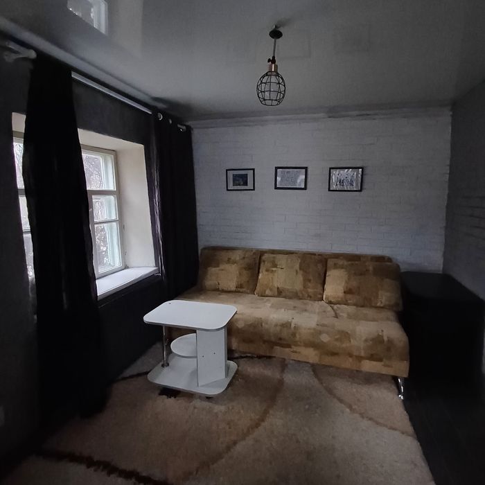 Продається будинок з усіма зручностями та жилою літнею кухнею.