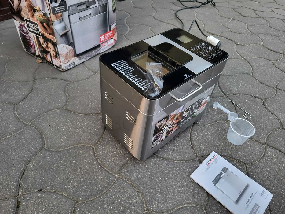 Wypiekacz do chleba GASTROBACK 42823 mocny 500w 18 programów