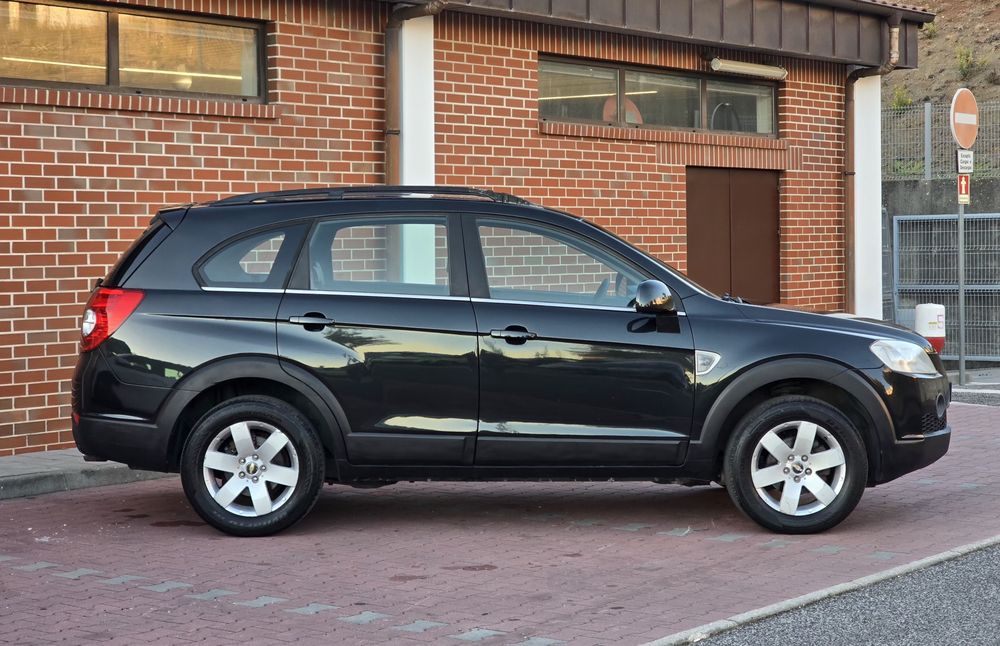 Chevrolet Captiva  2.0 VCDI   7LUG