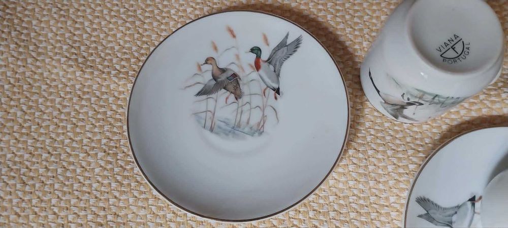 Serviço café porcelana Passaros - manufatura portuguesa Porcelanas Viana.