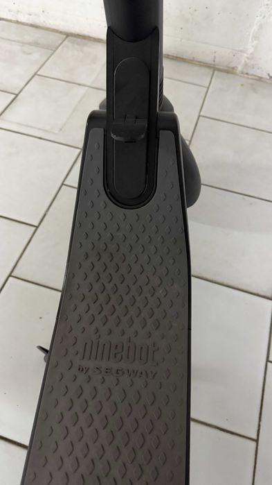 Trotinete Ninebot Segway ES2