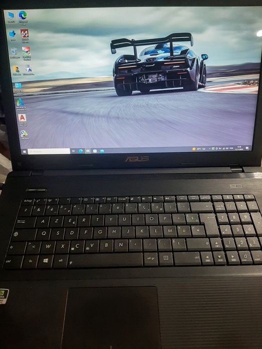 Asus  3.2GHZ 8 cores,17 polegadas, Windows 11, 6gb Ram, G-Force425814505219706882