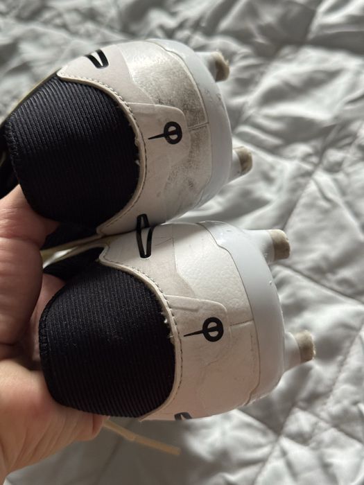 Бутси унісекс Nike Tiempo Legend 10 Club Beige DV4344-700