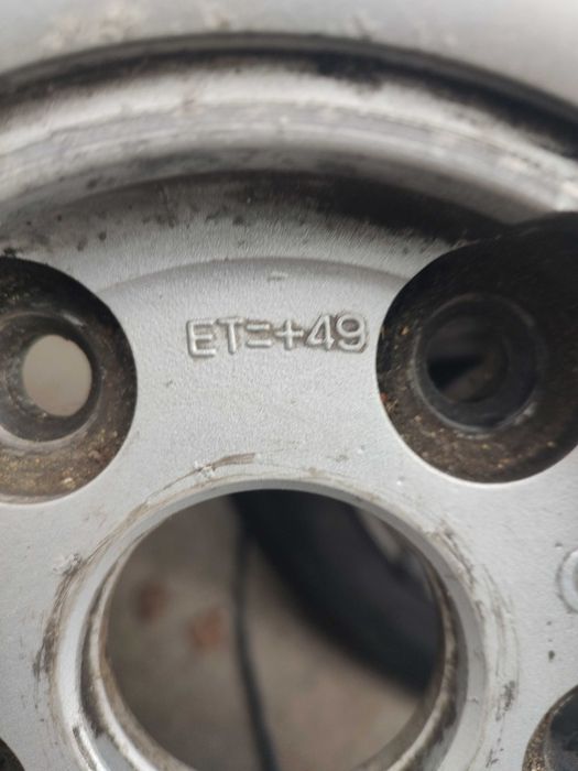 Felgi aluminiowe z oponami 205/60 R 15