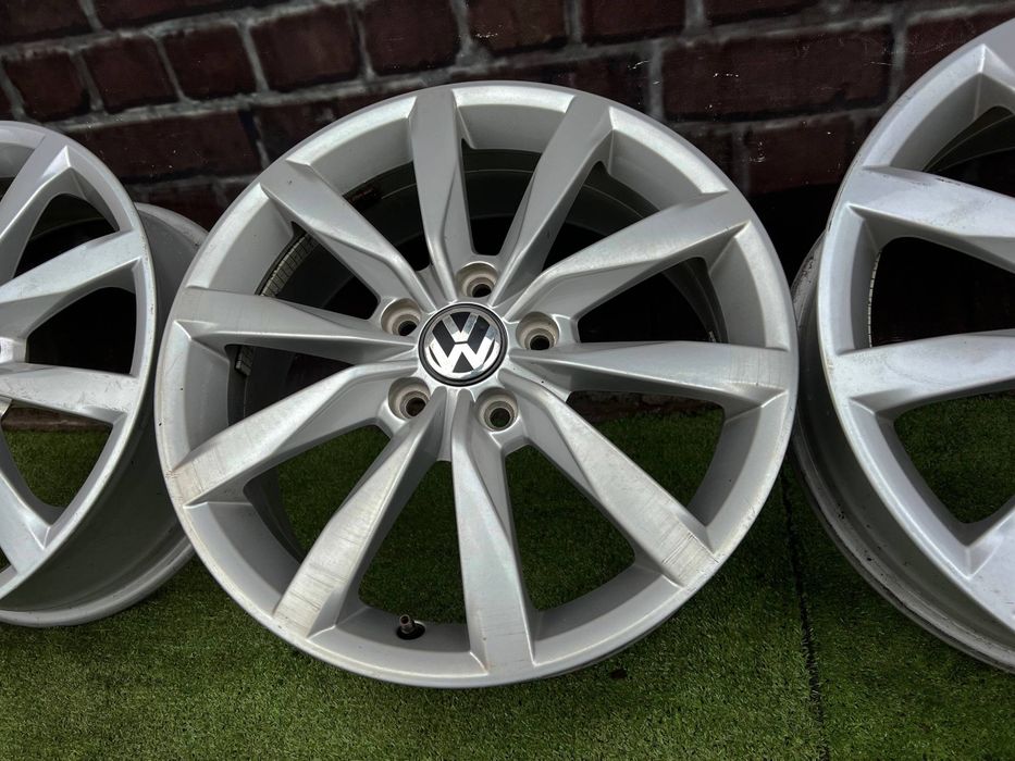 Диски легкосплавні R 17 5/112 6J ET 48 Volkswagen. Фольксваген Ауді.