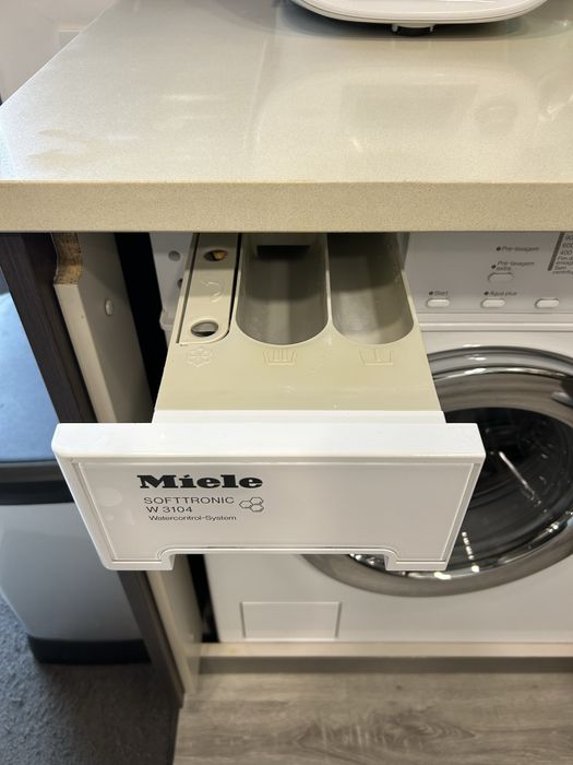 Máquina lavar roupa Míele W3104 6Kg