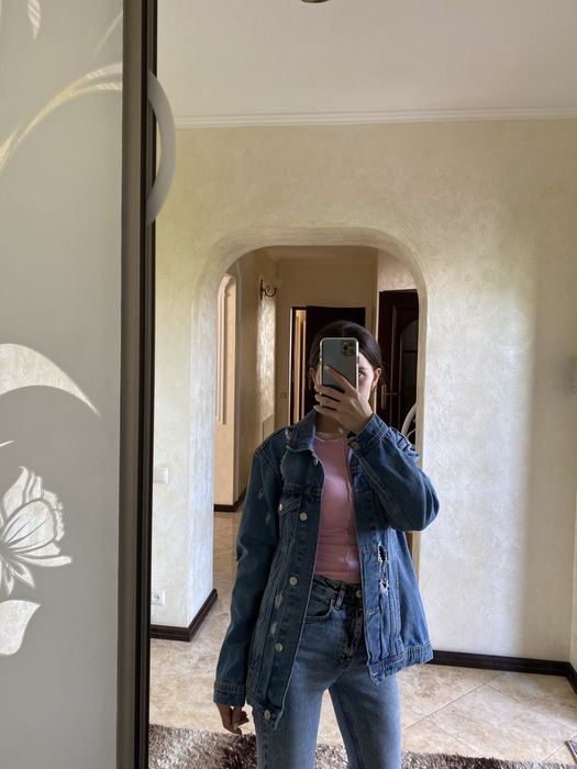 джинсова куртка Stradivarius