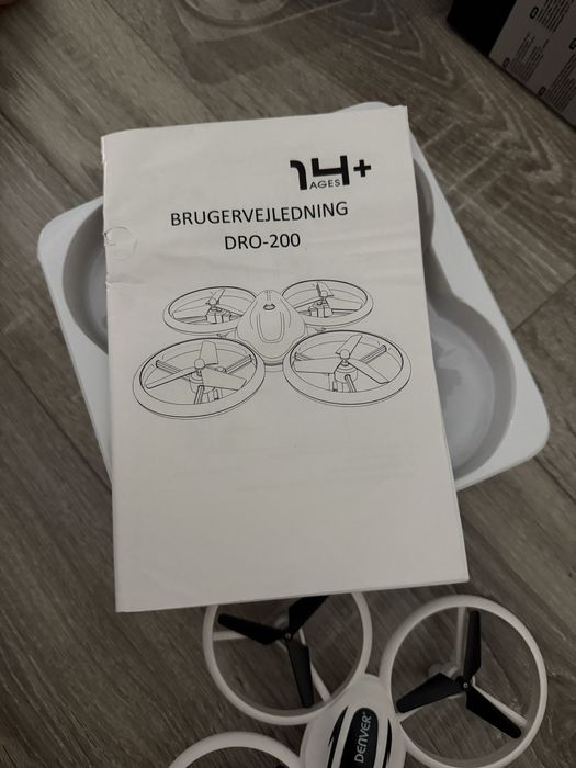 Drone com luzes