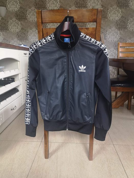 Dres damski Adidas zakupiony w firmowym sklepie, oryginalny