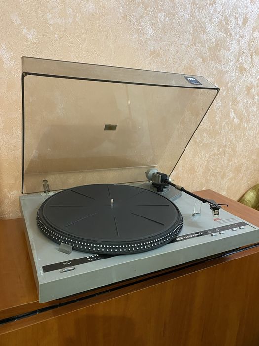 Вініловий програвач Ария-102