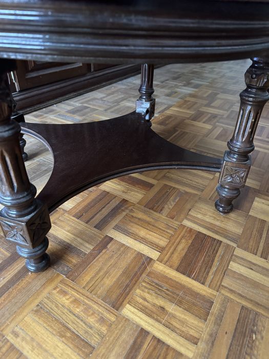 Mesa de apoio em mogno e pedra de marmore