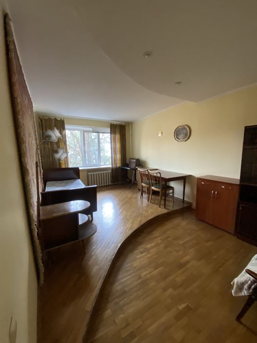 Чешка на 2му поверсі, богунія