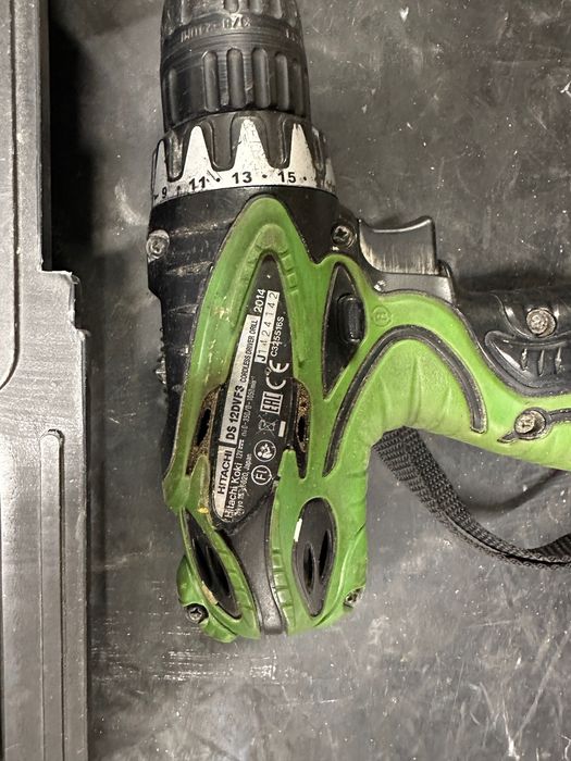 Wiertarko-wkrętarka akumulatorowa Hitachi DS12DVF3 używana