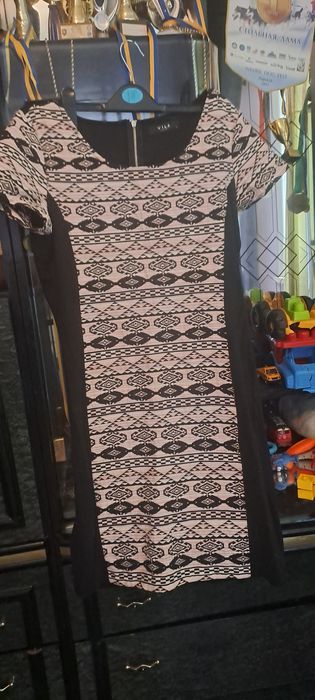 Отдам женские вещи