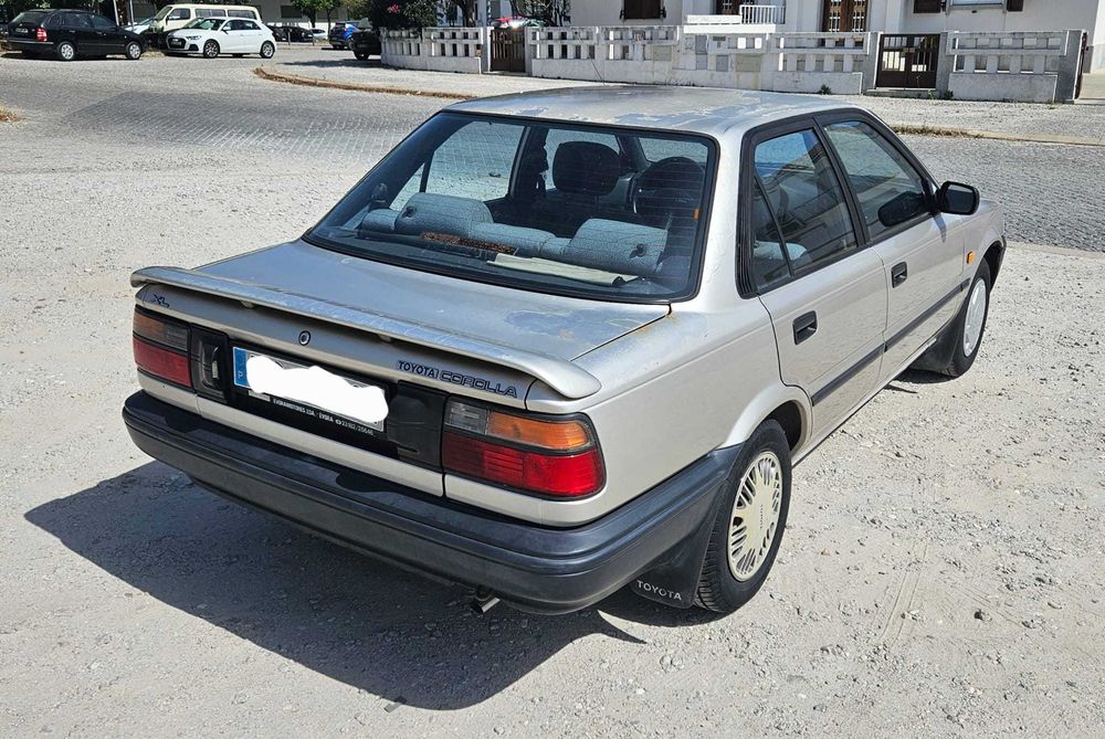 Toyota Corolla E90 XL