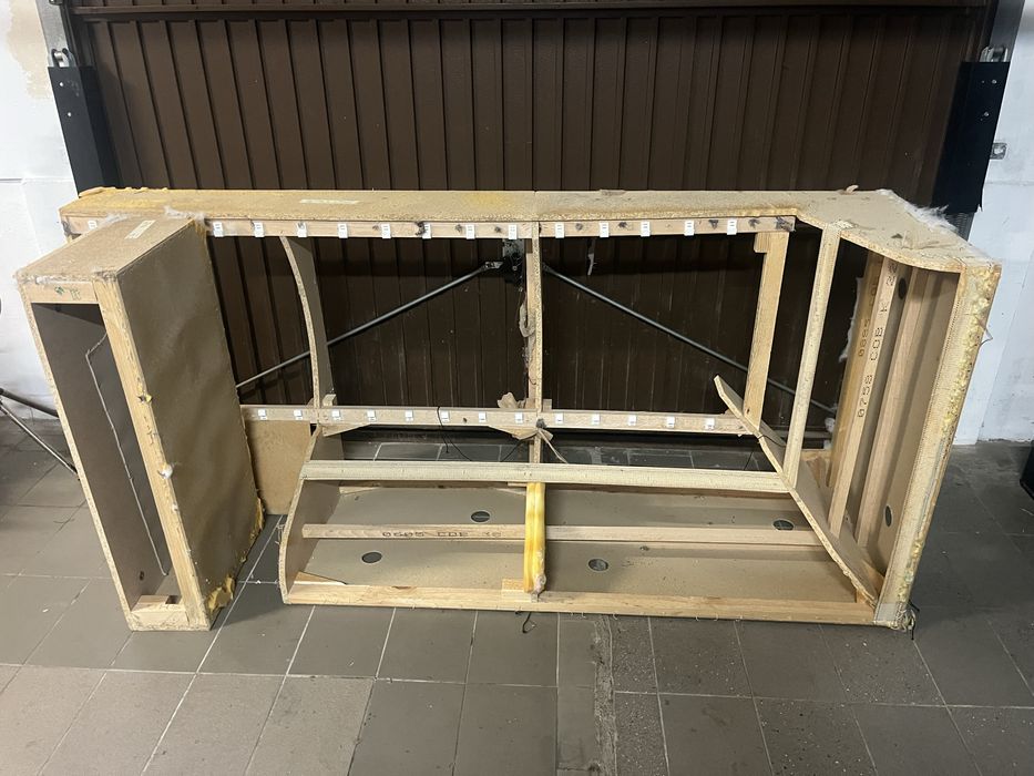 Drewno na " kurnik", "gołebnik" lub  na opał... Za  darmo !!!