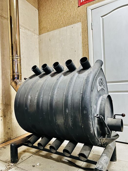 Продаю приміщення на вул. Космонавтів