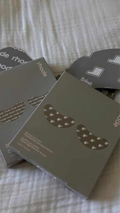 RHODE патчі під очі