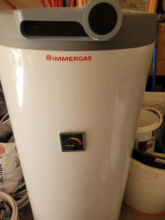 Zasobnik C.w.u stojący z węzownicą